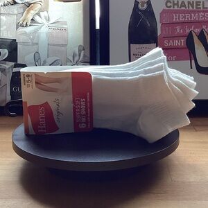 Hanes Originals White Super Soft No Show Socks for women size 5-9. 6 pairs